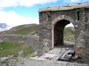 Zugang zum Fort de la Turra